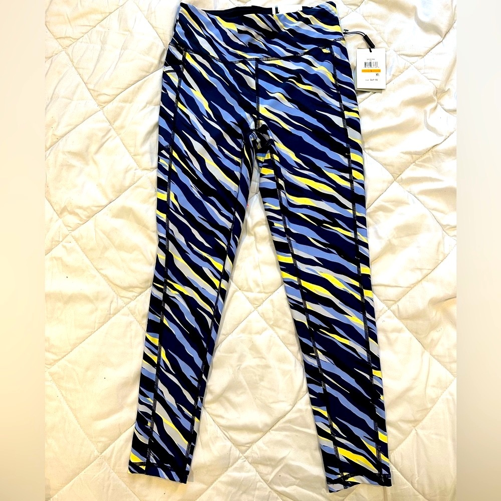 NWT- DKNY Sport 💜Brand New! Small 7/8 Yoga/Workout pants! ~ Great Stretch